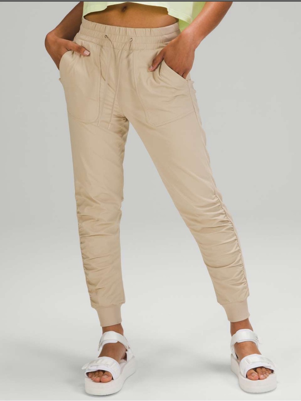 Lululemon Beyond the Studio Jogger - Trench